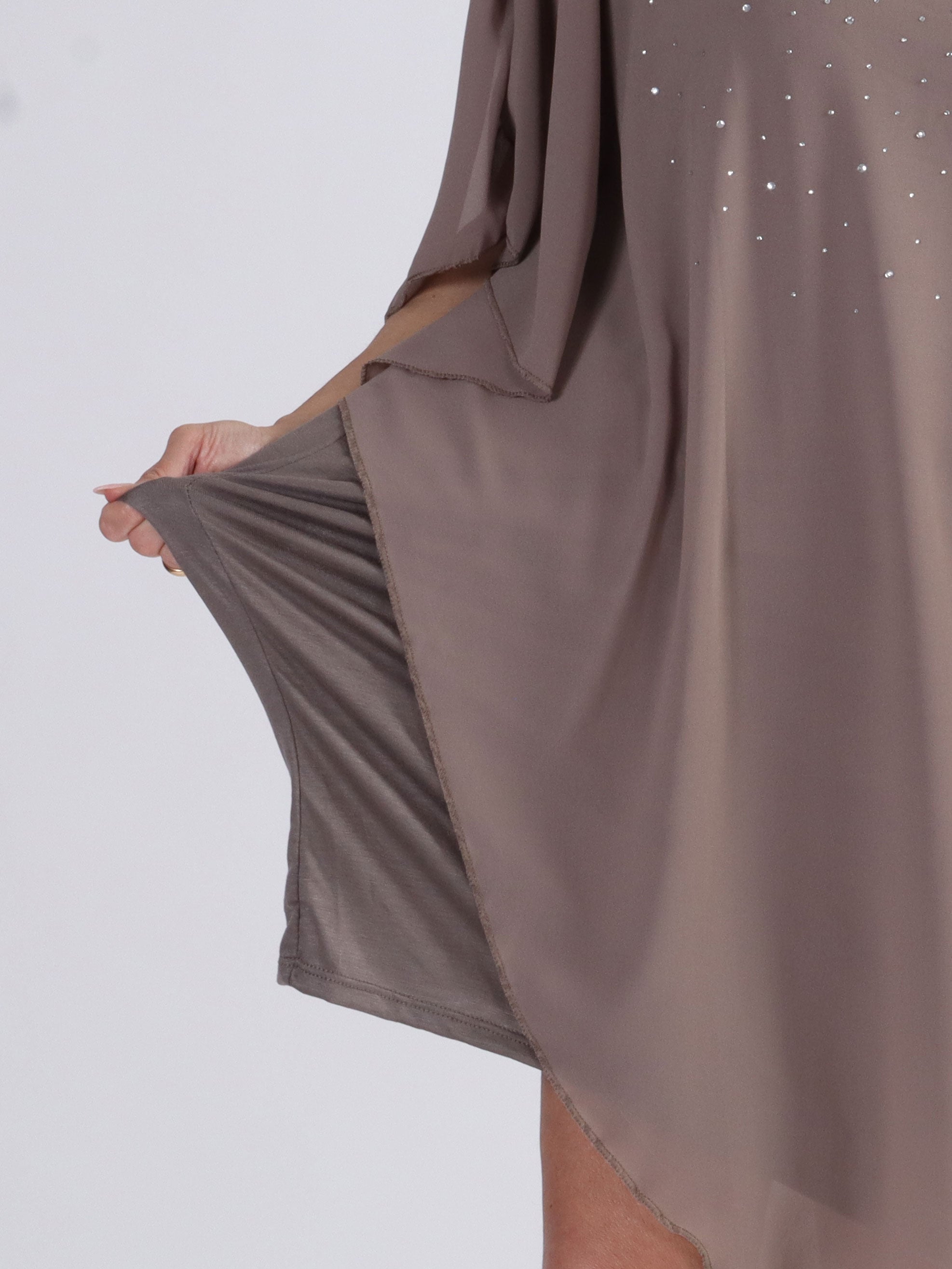 Kenya Crystal - Plus size tunikakjole med chiffonlag og similisten